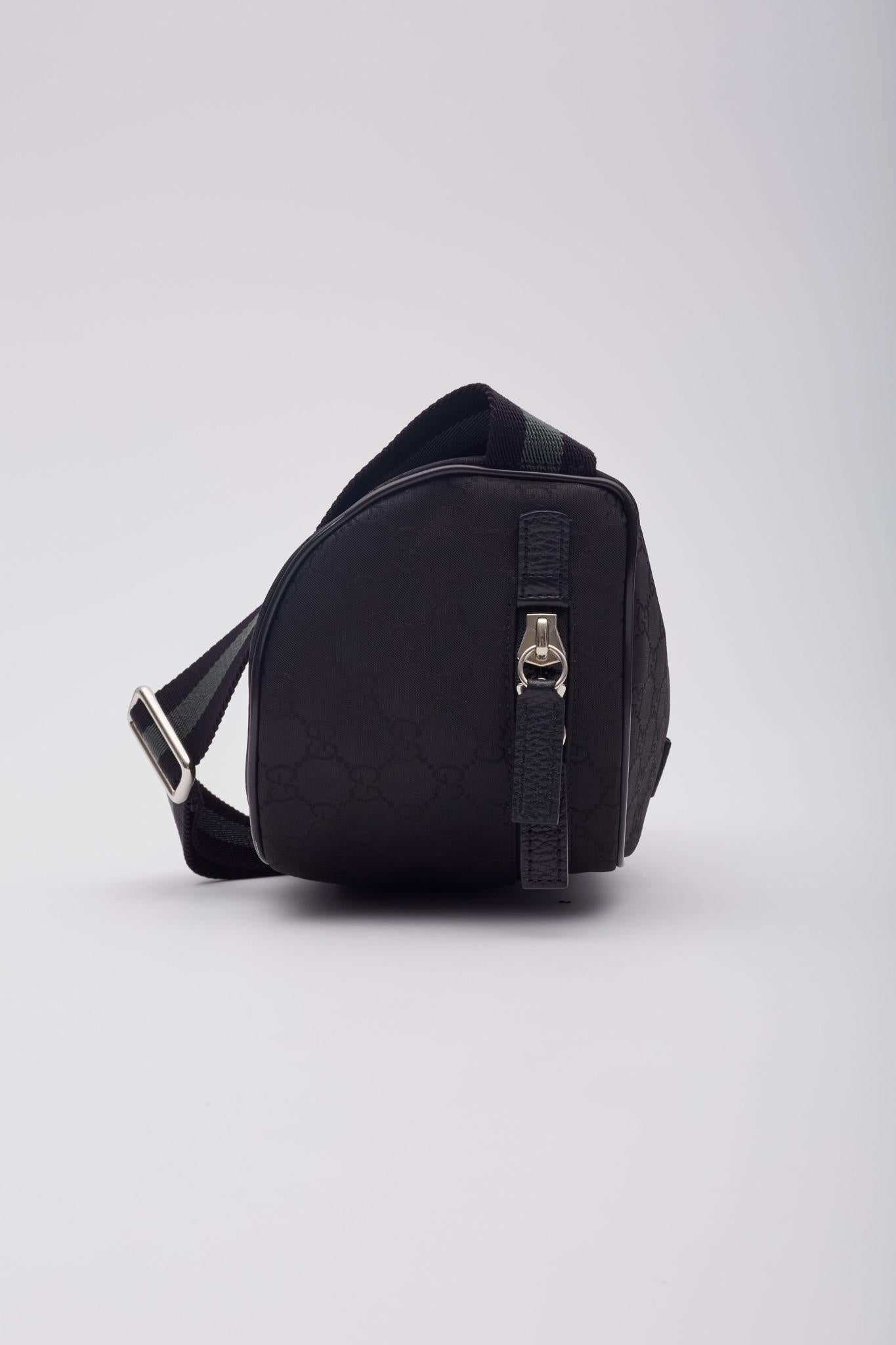 Gucci Black Nylon Canvas Monogram Fanny Belt Bag For Sale 3
