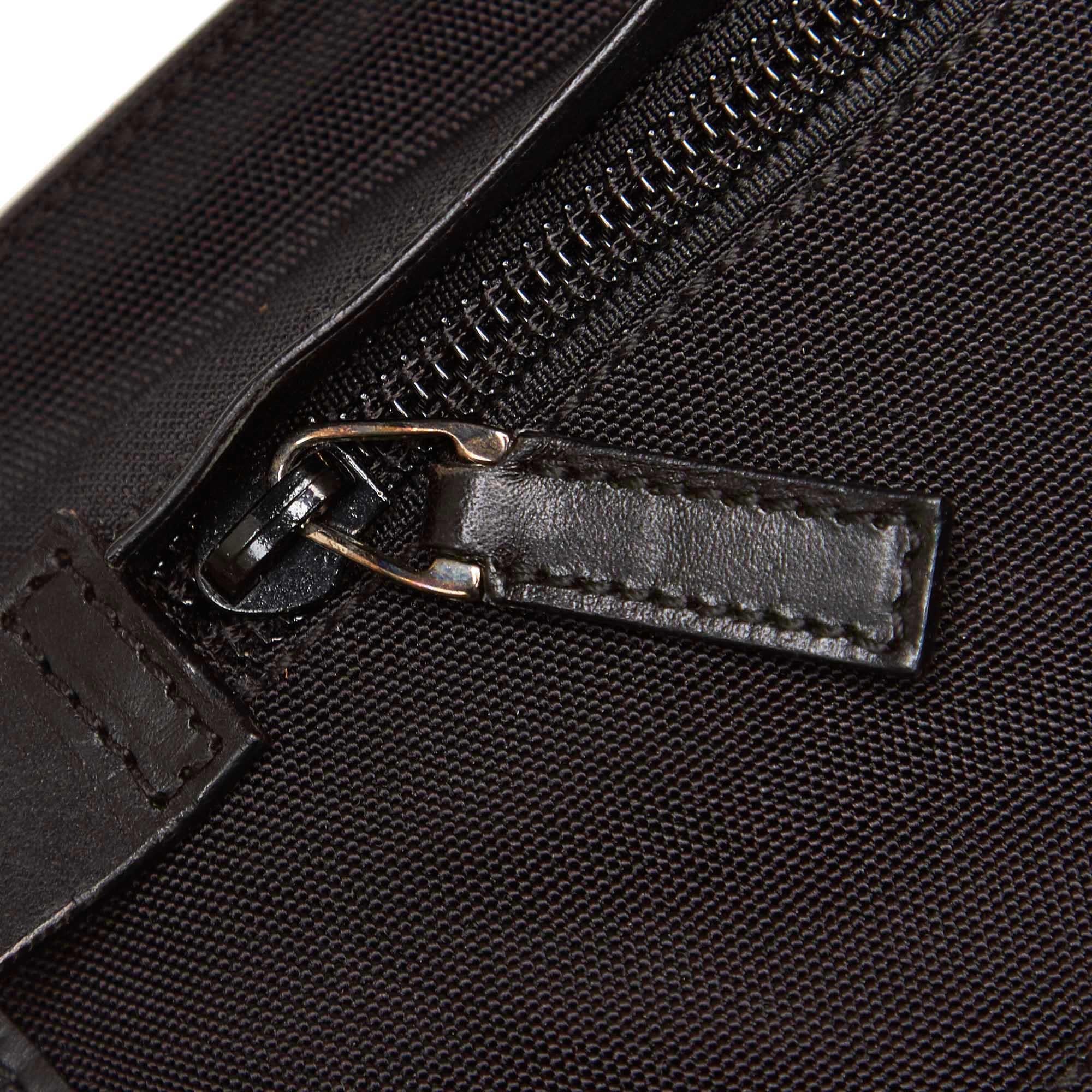 Gucci Black Nylon Fabric Crossbody Bag Italy w/ Dust Bag 4