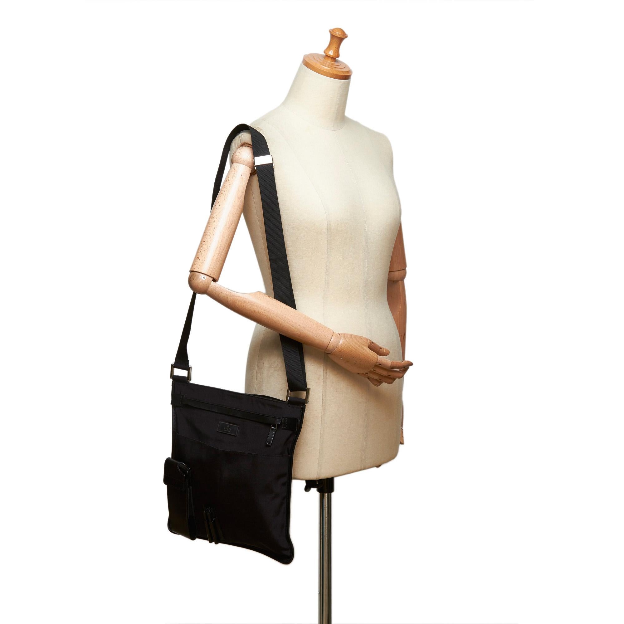 Gucci Black Nylon Fabric Crossbody Bag Italy w/ Dust Bag 5