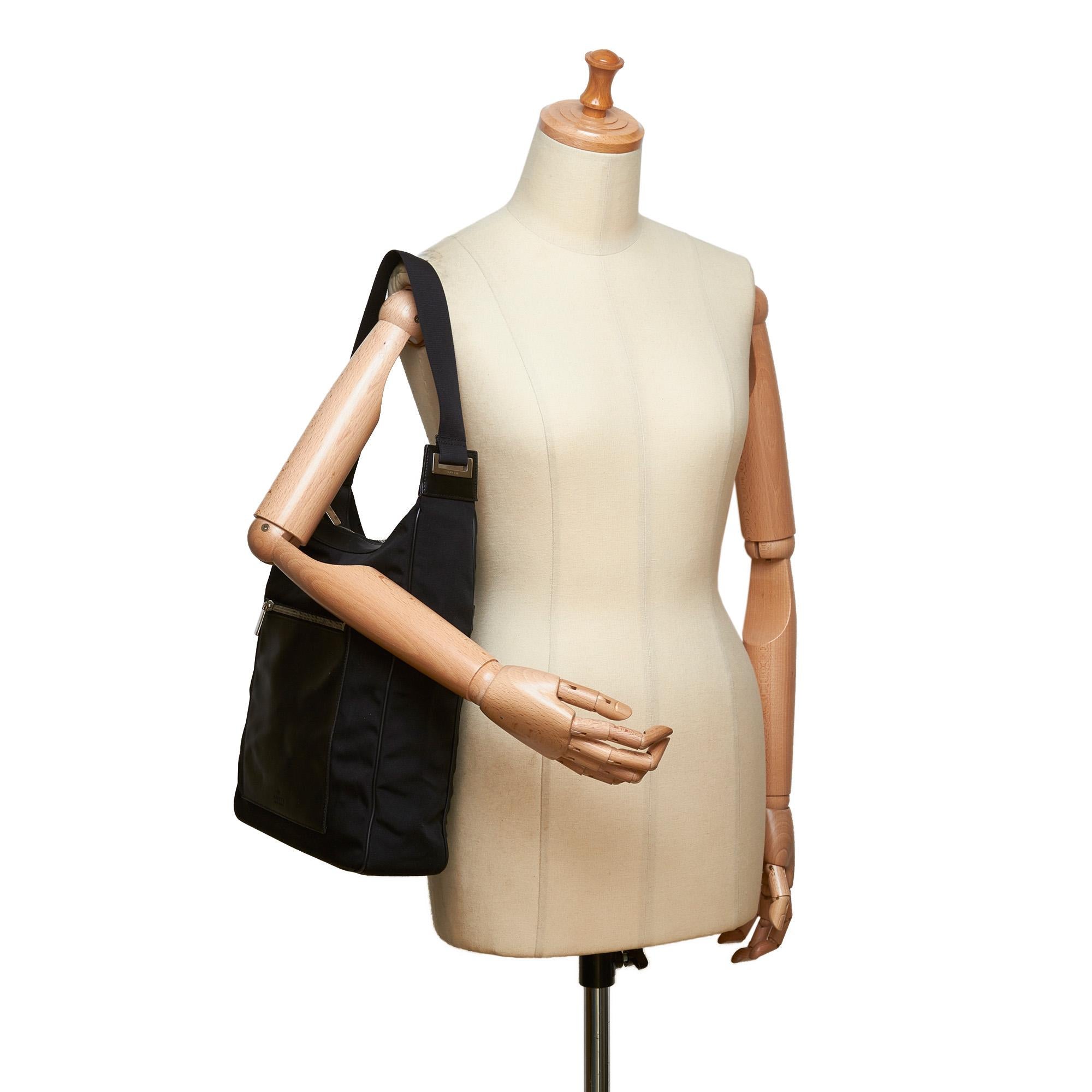 Gucci Black Nylon Shoulder Bag For Sale 6