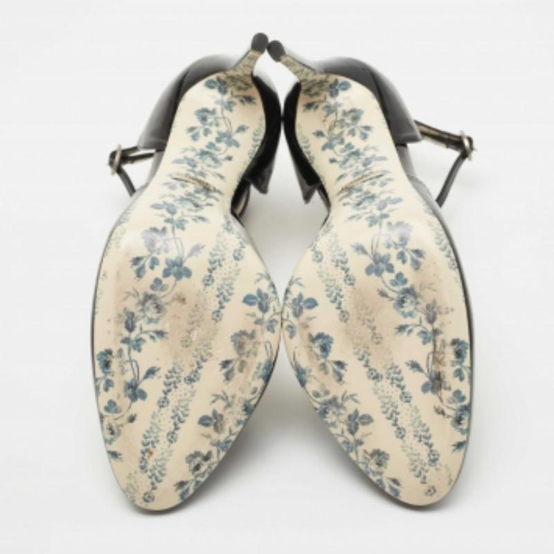 Bombas con correa al tobillo Gucci Black Patent Daisy Talla 40 en venta 1