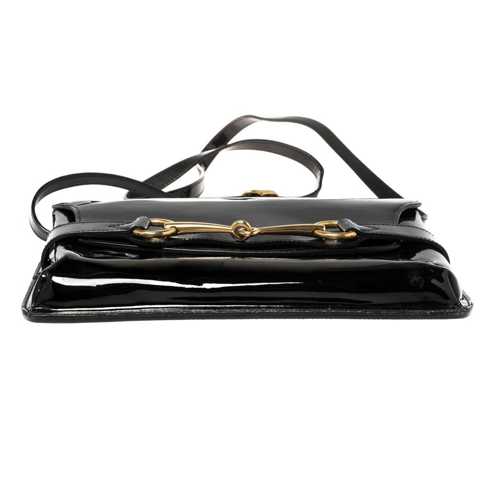 Gucci Black Patent Leather Bright Bit Crossbody Bag In Good Condition In Dubai, Al Qouz 2