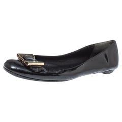 Gucci Black Patent Leather Buckle Bow Flats Size 37