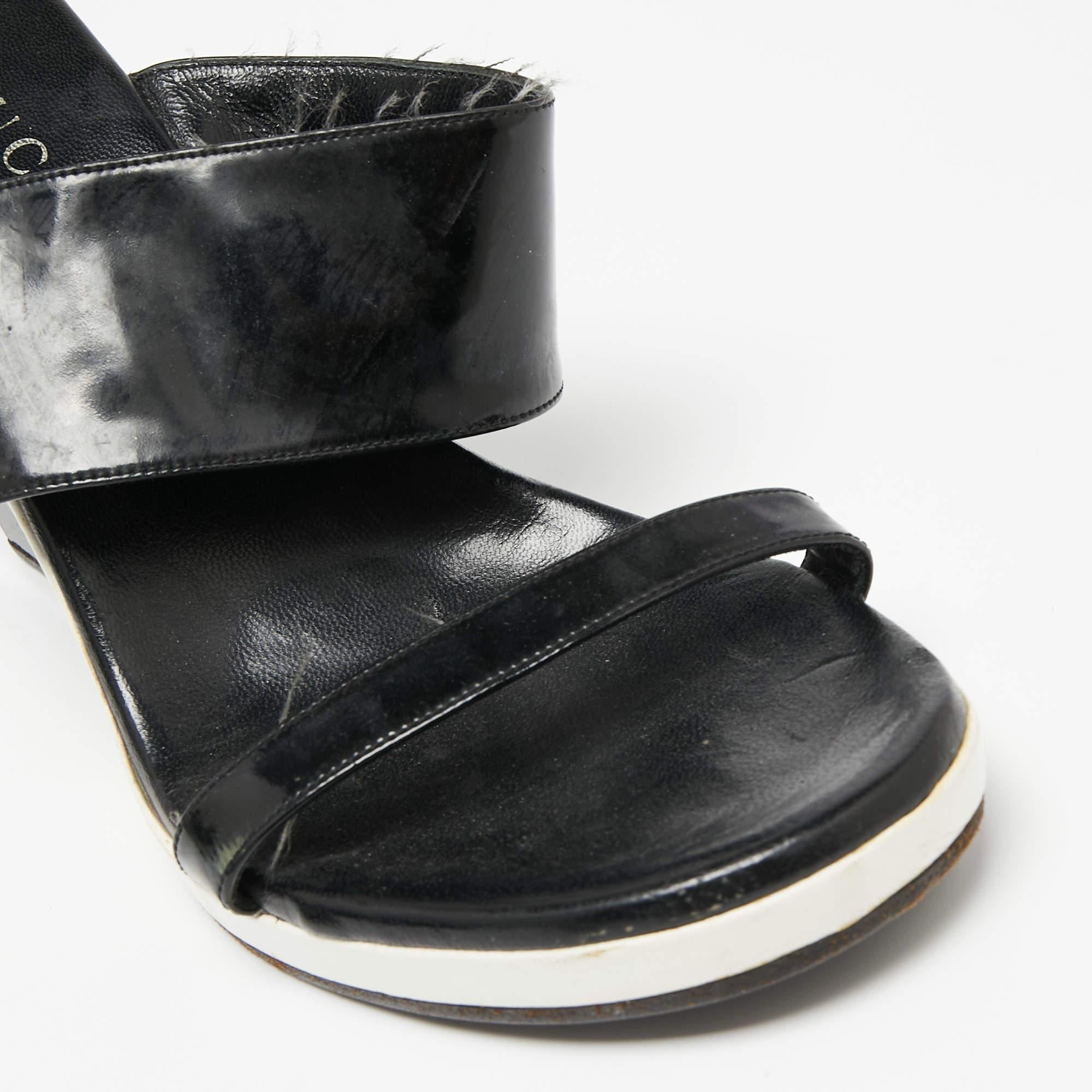Gucci Black Patent Leather Cut-Out Wedge Slide Sandals Size 38 3