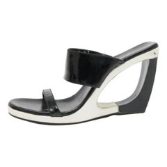 Gucci Black Patent Leather Cut-Out Wedge Slide Sandals Size 38
