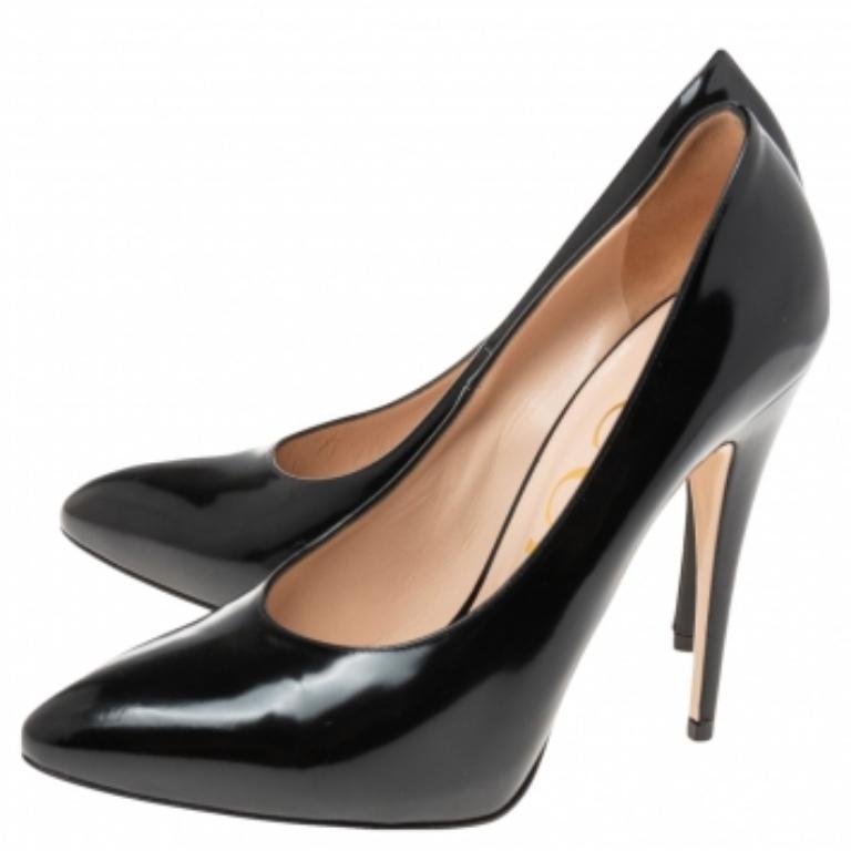 Gucci - Escarpins Elaisa en cuir verni noir avec nœud amovible en fausse perle - Taille 40 en vente 2