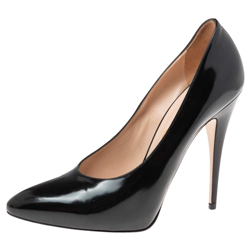 Gucci Black Patent Leather Elaisa Removable Faux Pearl Bow Accents Pumps Size 40 For Sale