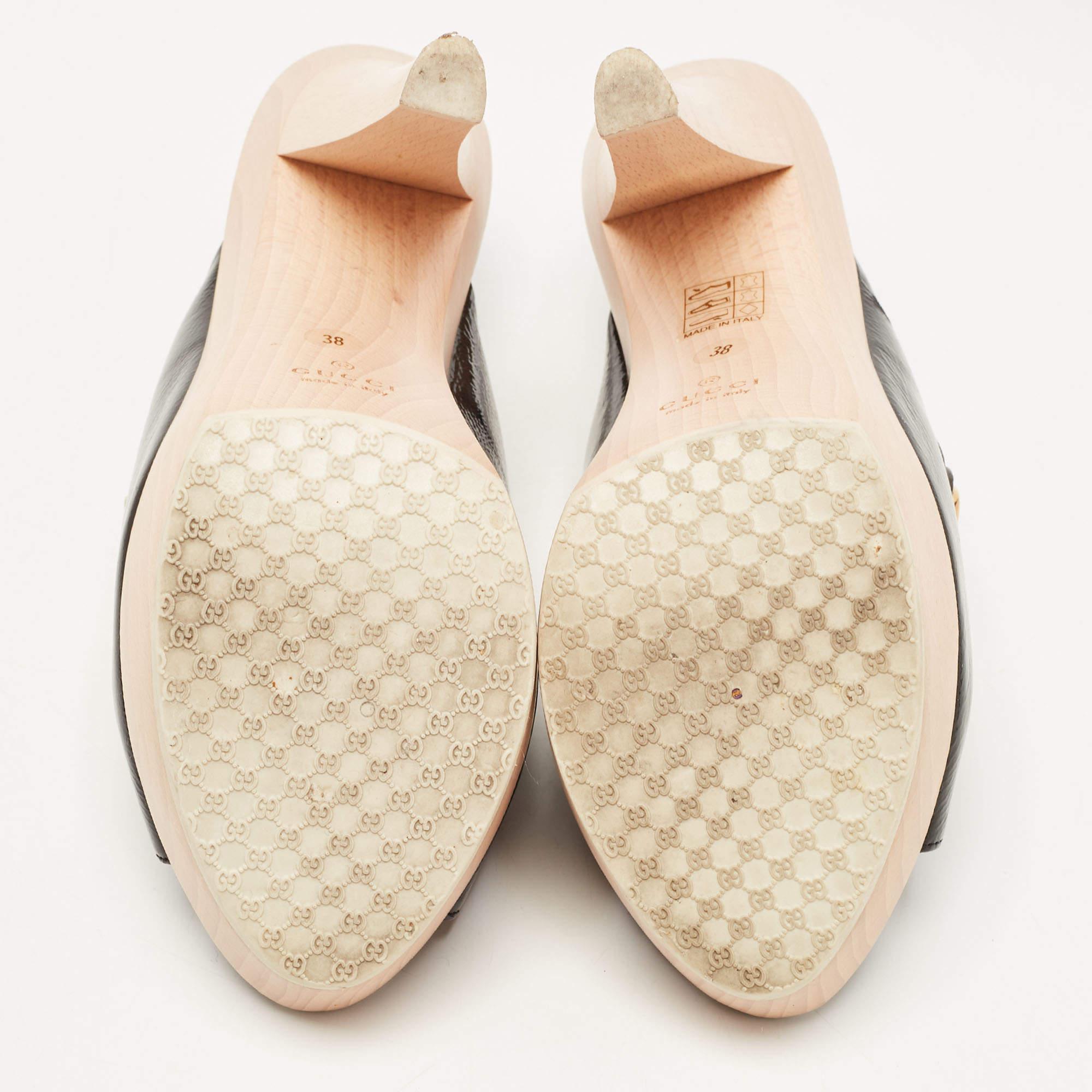 Gucci Black Patent Leather Hysteria Platform Open Toe Slide Sandals Size 38 For Sale 1