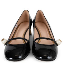 GUCCI black patent leather PEARL MARY JANE Pumps Shoes 38.5