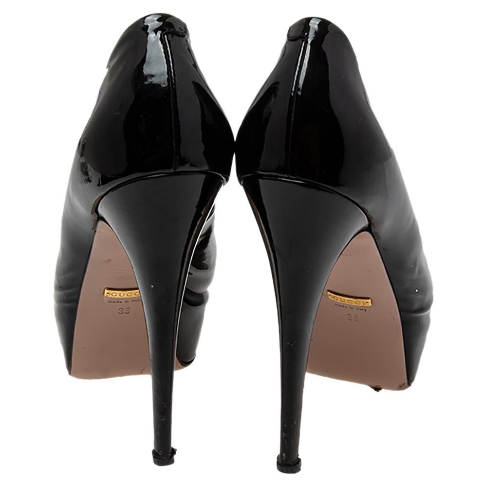 Gucci Black Patent Leather Peep-Toe Pumps Size 38 For Sale 2