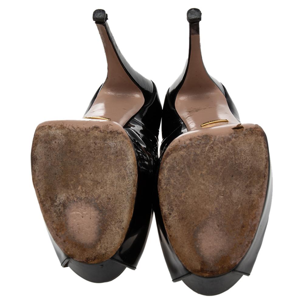 Gucci Black Patent Leather Peep-Toe Pumps Size 38 For Sale 3