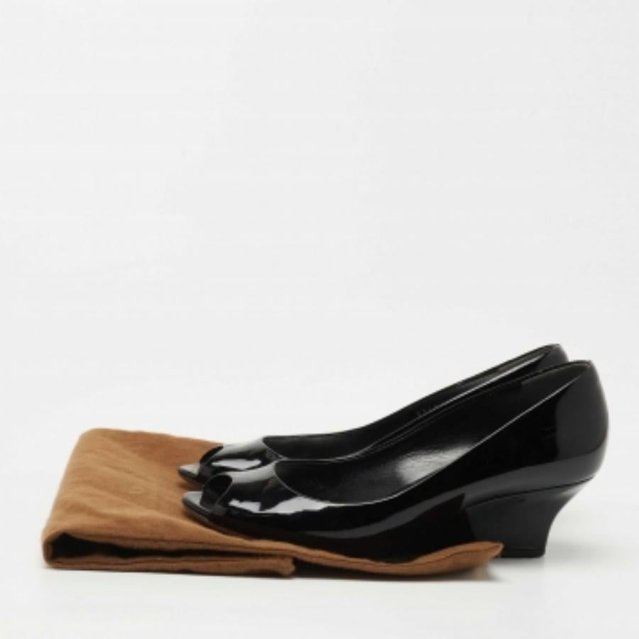 Gucci Pumps con zeppa in vernice nera taglia 36 2