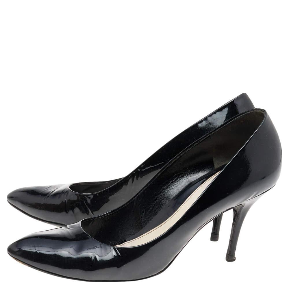 Women's Gucci Black Patent Leather Pumps Size 40