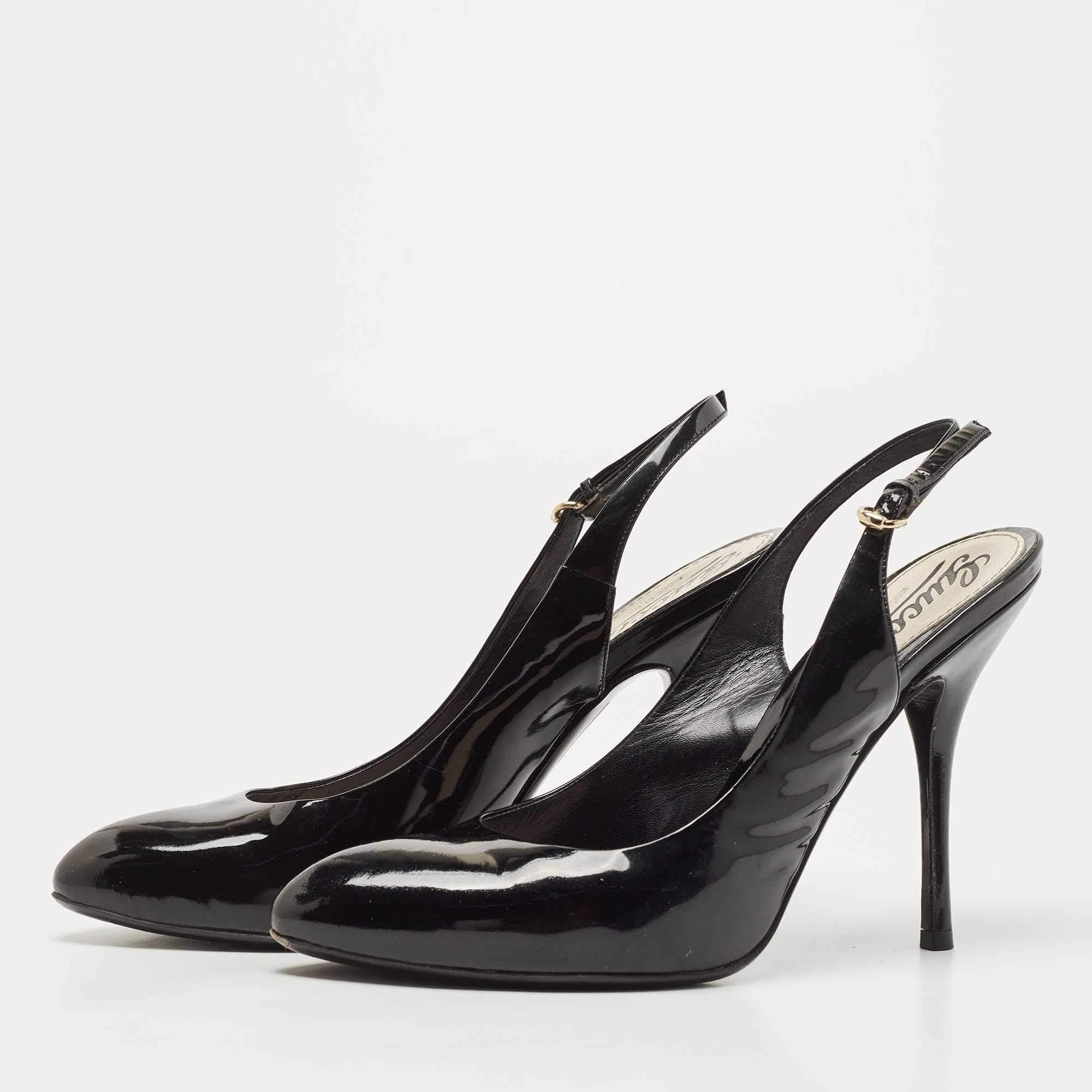 Exhibit an elegant style with this pair of pumps. These elegant shoes are crafted from quality materials. They are set on durable soles and sleek heels.