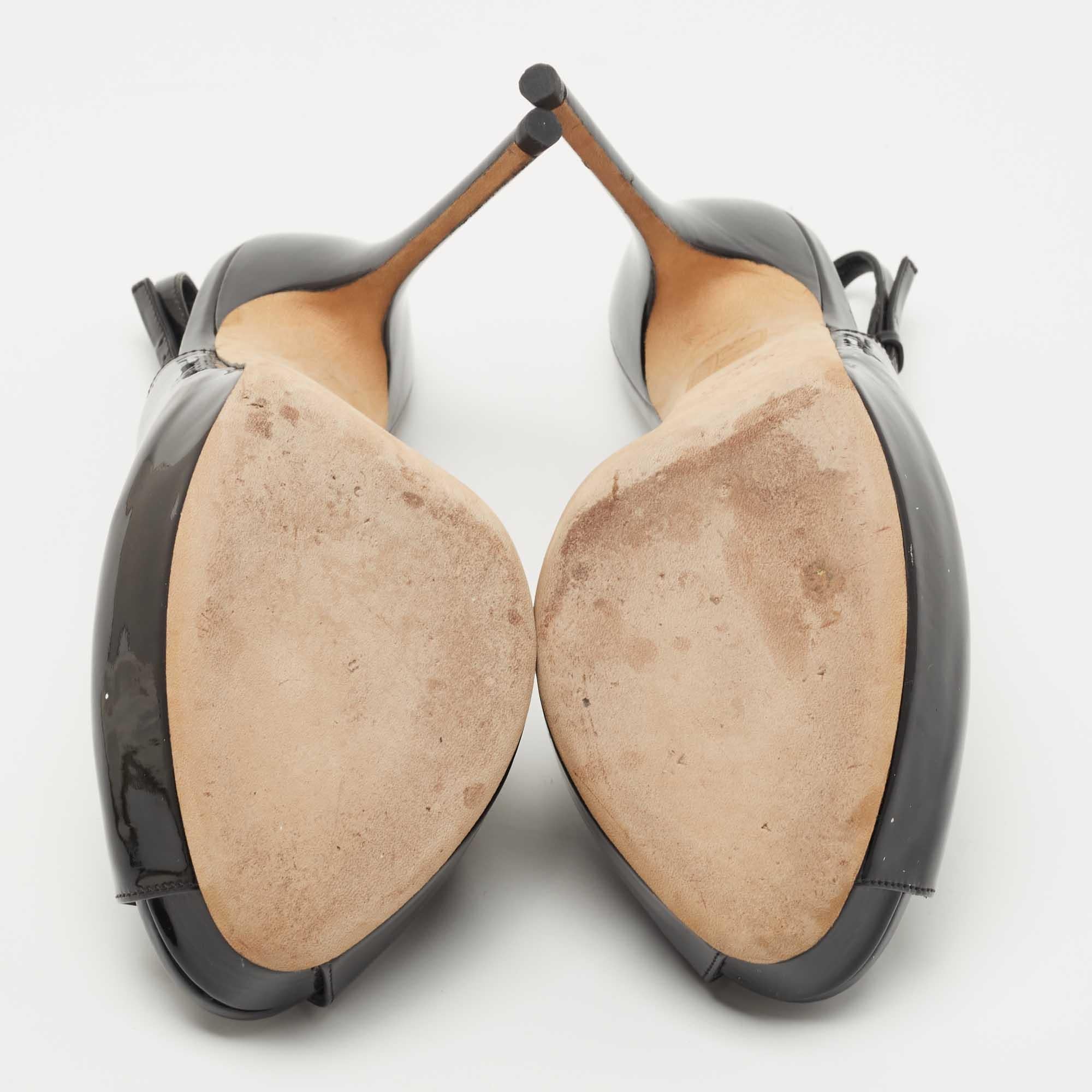 Gucci - Sandales Sofia en cuir verni noir - Taille 39,5 1