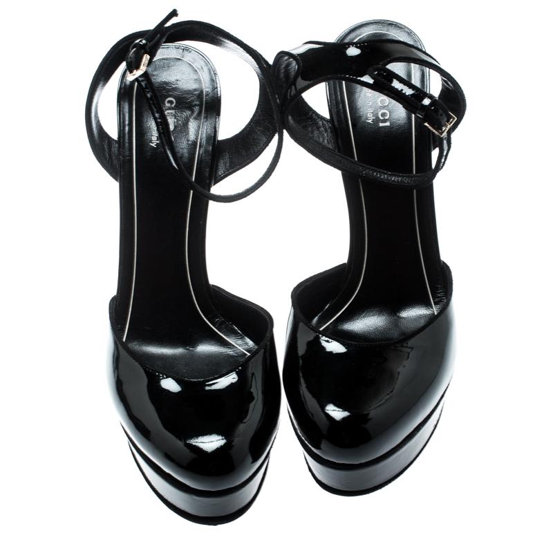 Gucci Black Patent Leather/Suede Trim Platform Ankle Strap Sandals Size 39 In Good Condition In Dubai, Al Qouz 2