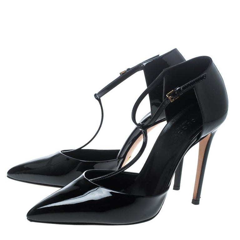 Gucci Black Patent Leather T-Strap Sandals Size 38 For Sale at 1stDibs