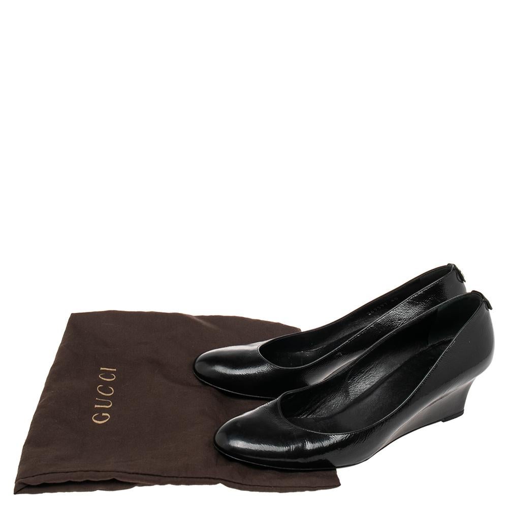 Gucci Black Patent Leather Wedge Round Toe Pumps Size 40 3
