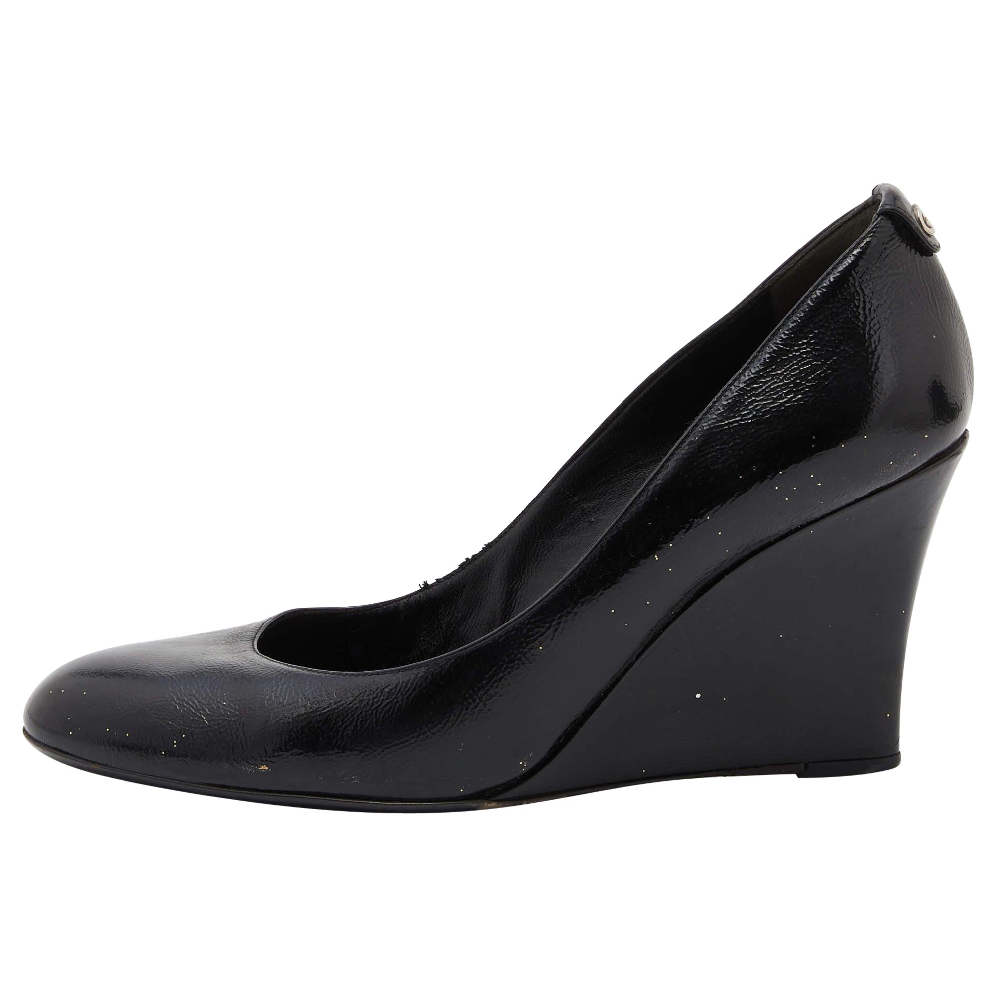 Gucci Black Patent Leather Wedge Round Toe Pumps Size 40