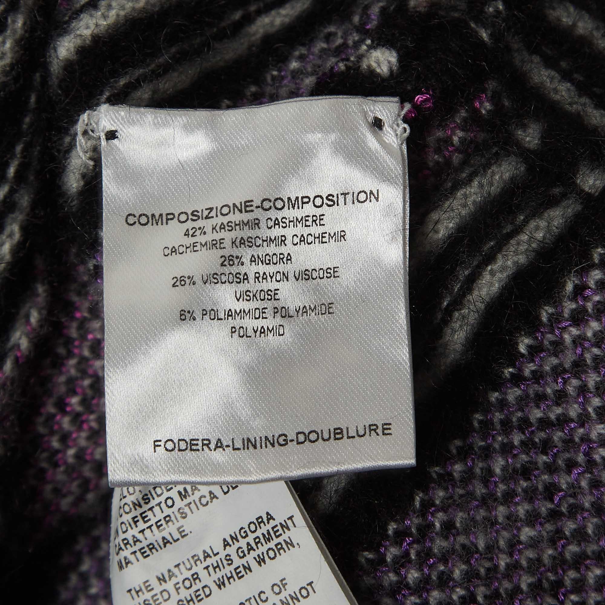 Schwarz gemusterter ärmelloser Pullover mit hohem Ausschnitt aus Kaschmirmischung von Gucci Top M im Zustand „Gut“ im Angebot in Dubai, Al Qouz 2