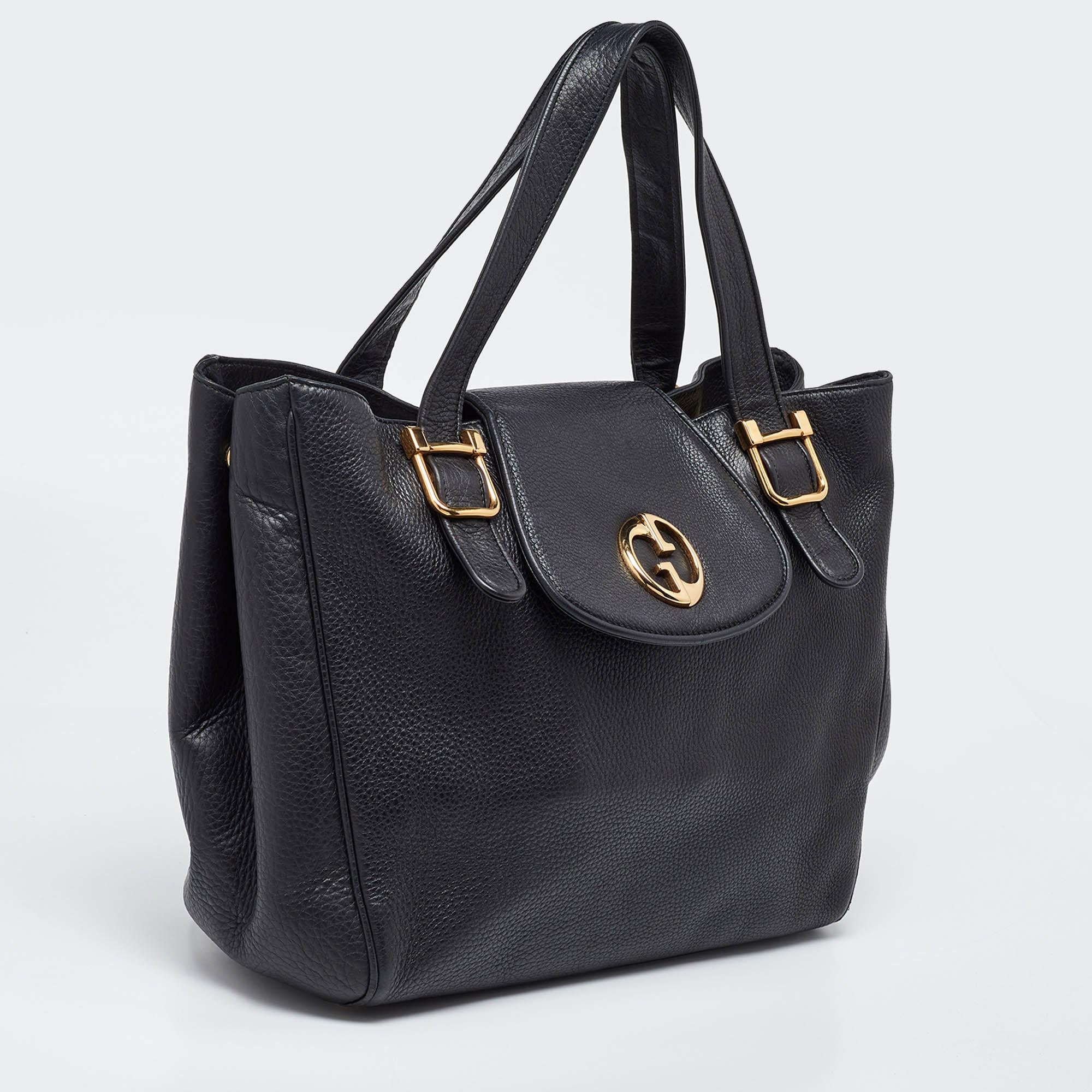 Gucci Black Pebbled Leather 1973 Tote In Fair Condition In Dubai, Al Qouz 2
