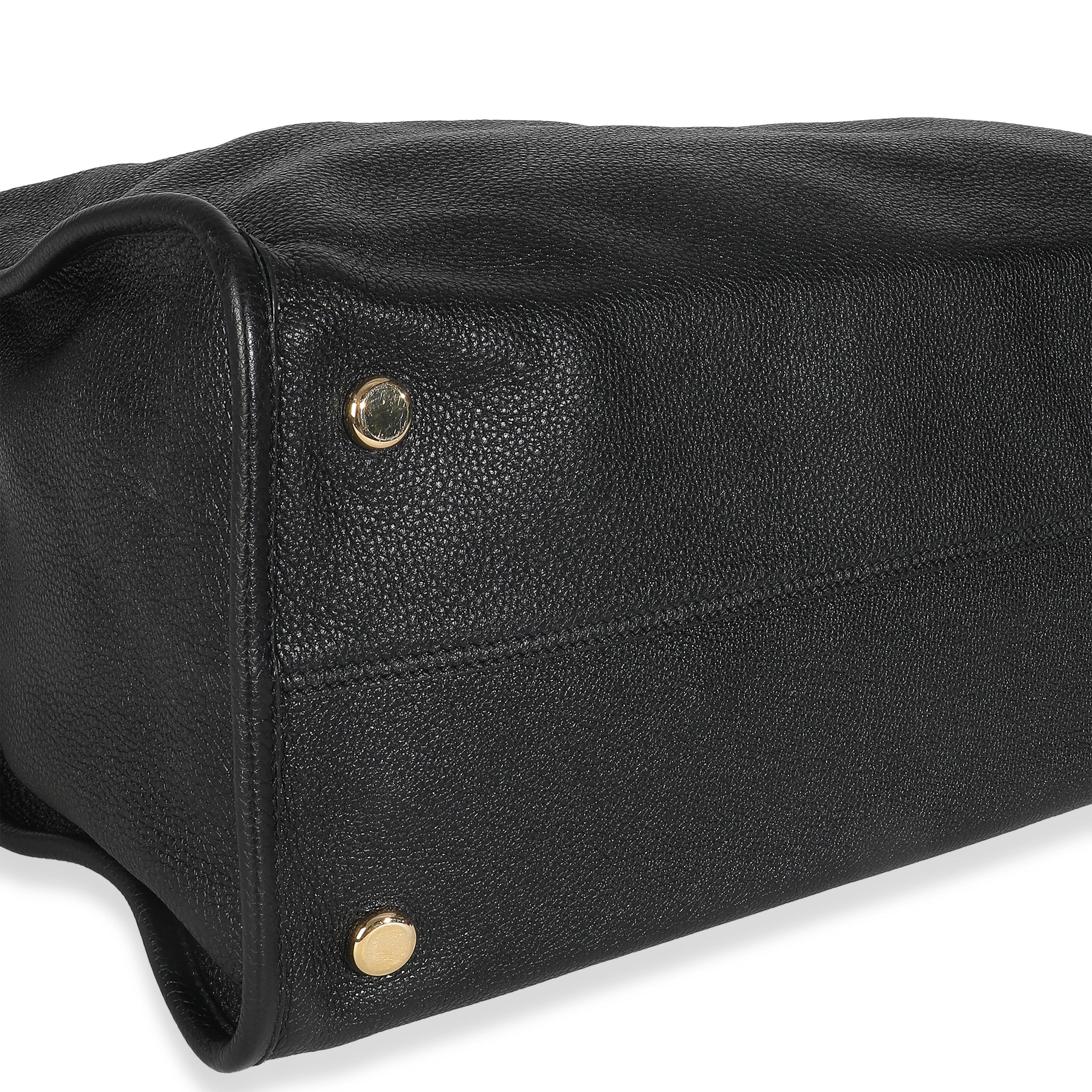 Gucci Große Tote Tasche mit Logo aus schwarzem Kieselsteinleder für Damen oder Herren im Angebot