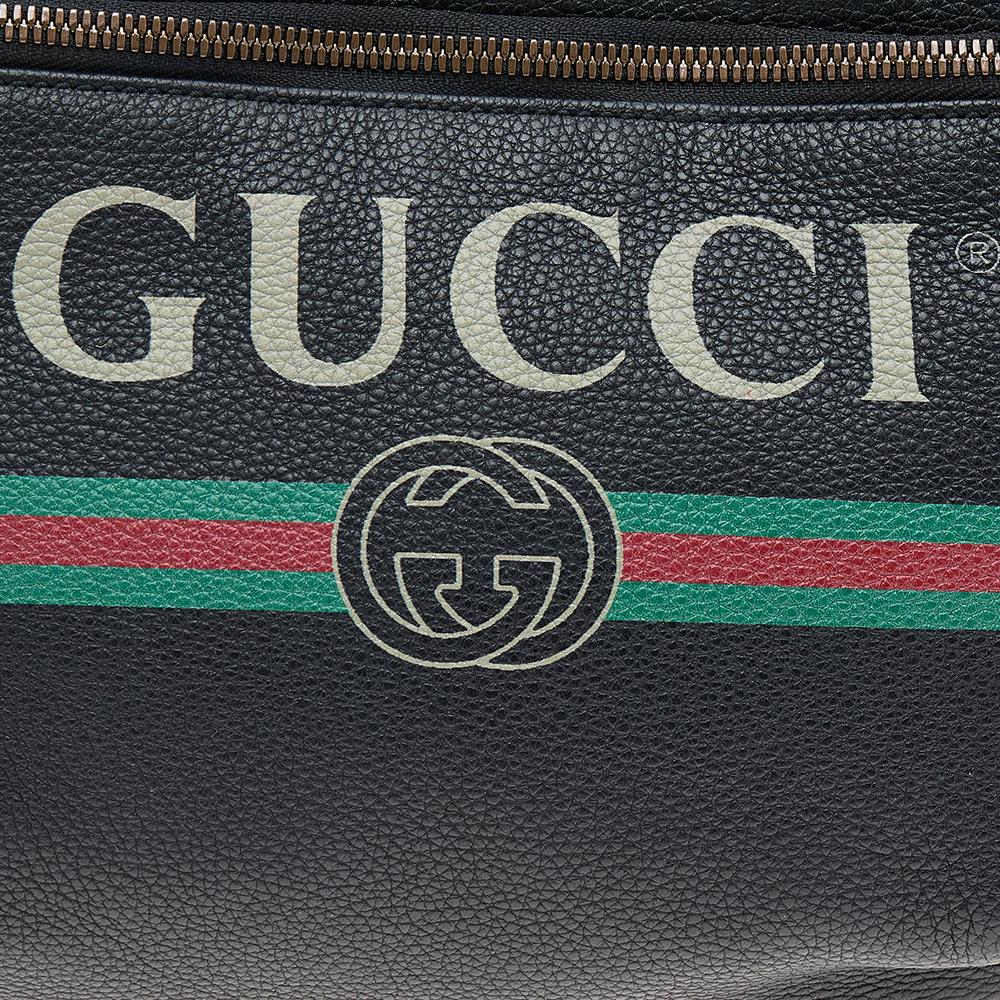 Gucci Black Pebbled Leather Logo Web Belt Bag In Good Condition In Dubai, Al Qouz 2