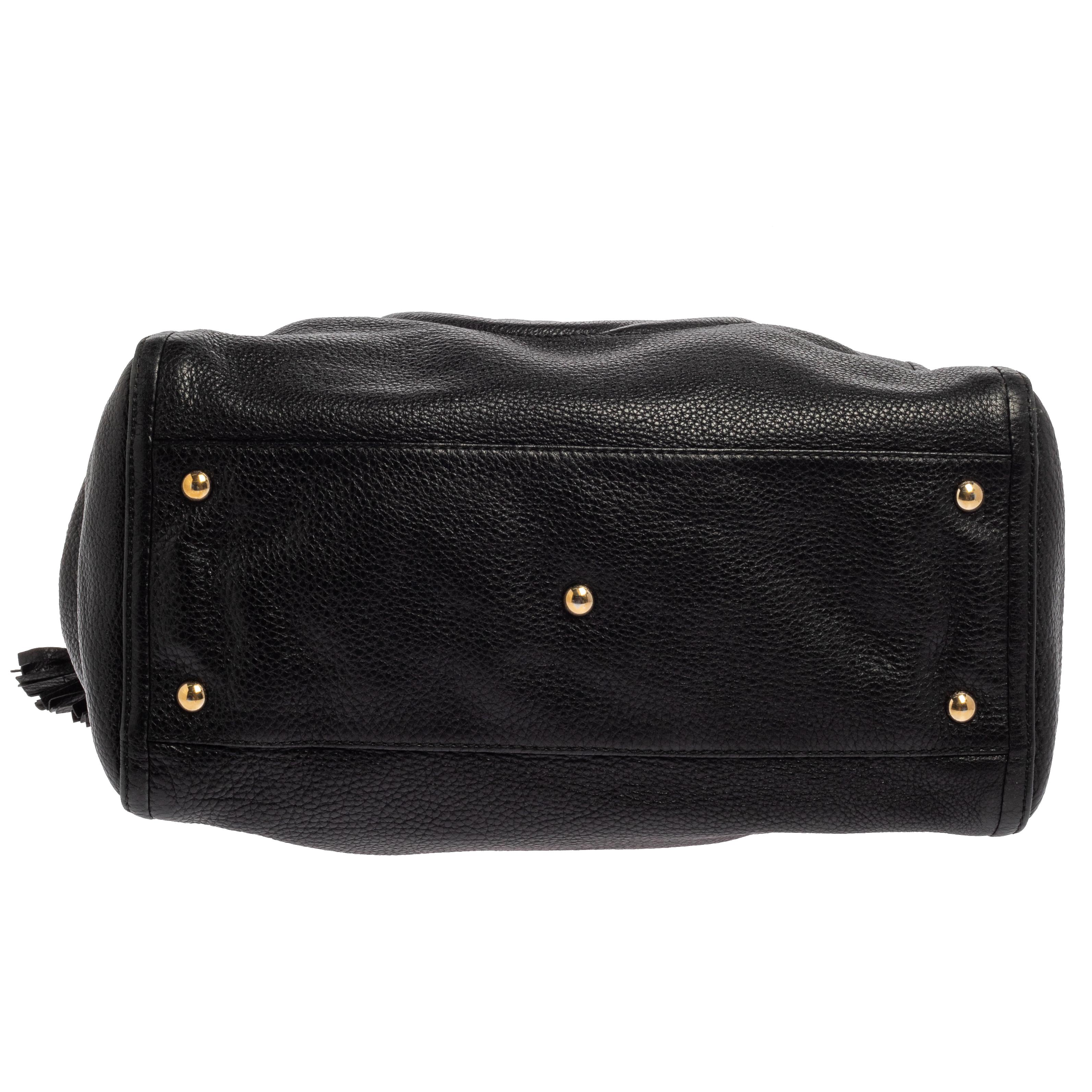 Women's Gucci Black Pebbled Leather Medium Soho Shoulder Bag