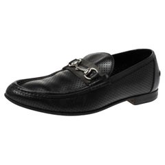 Gucci Mocassins à enfiler en cuir perforé Taille 45