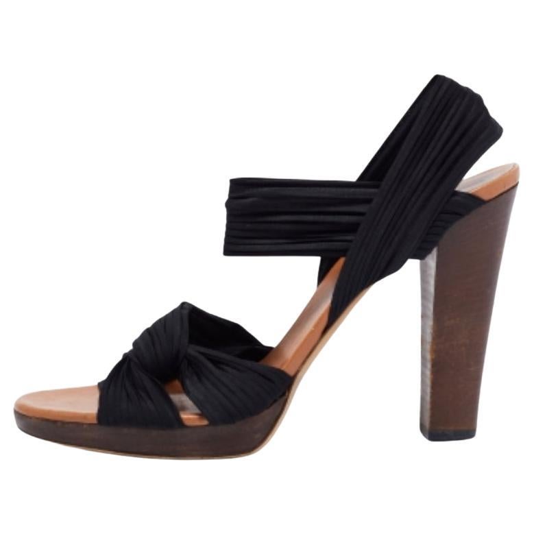 Gucci Sandales à plateforme en tissu plissé noir Taille 41