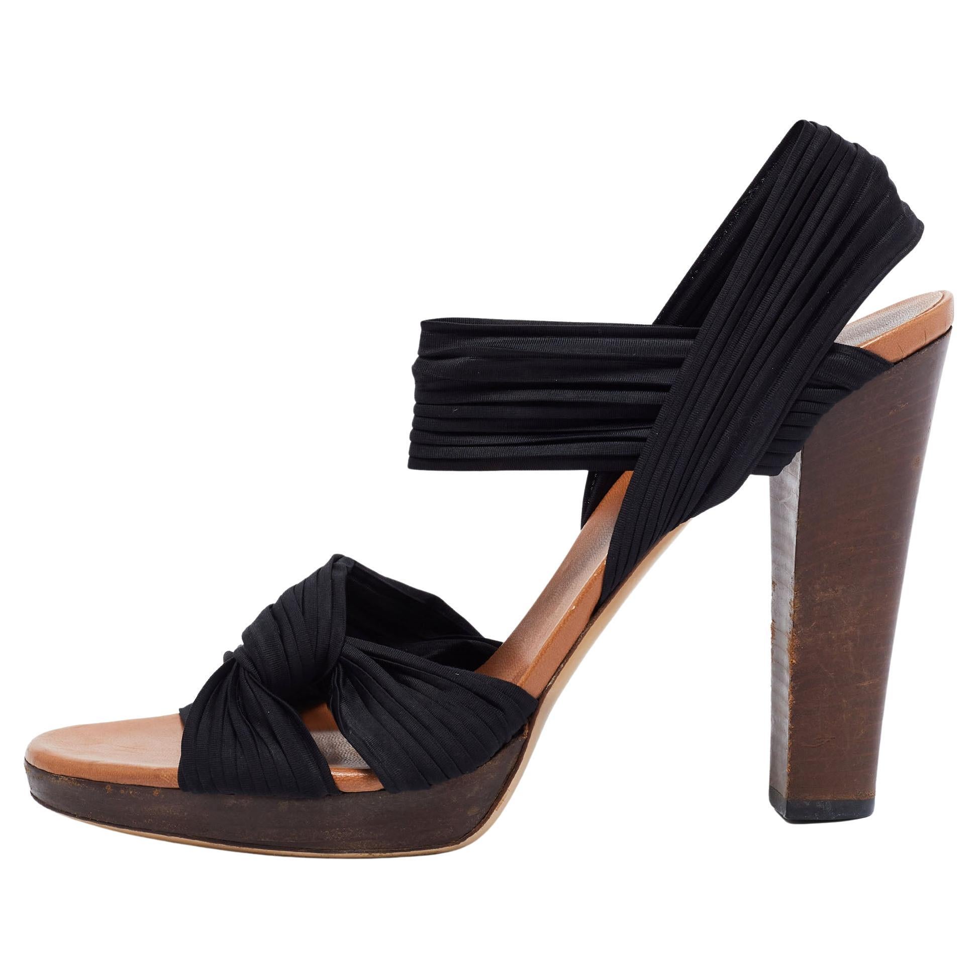 Gucci Black Pleated Fabric Platform Sandals Size 41 For Sale at 1stDibs