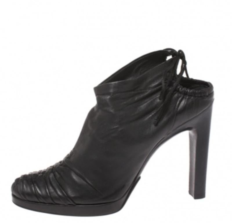 De las mujeres Gucci Botines de piel plisada negra talla 37.5 en venta