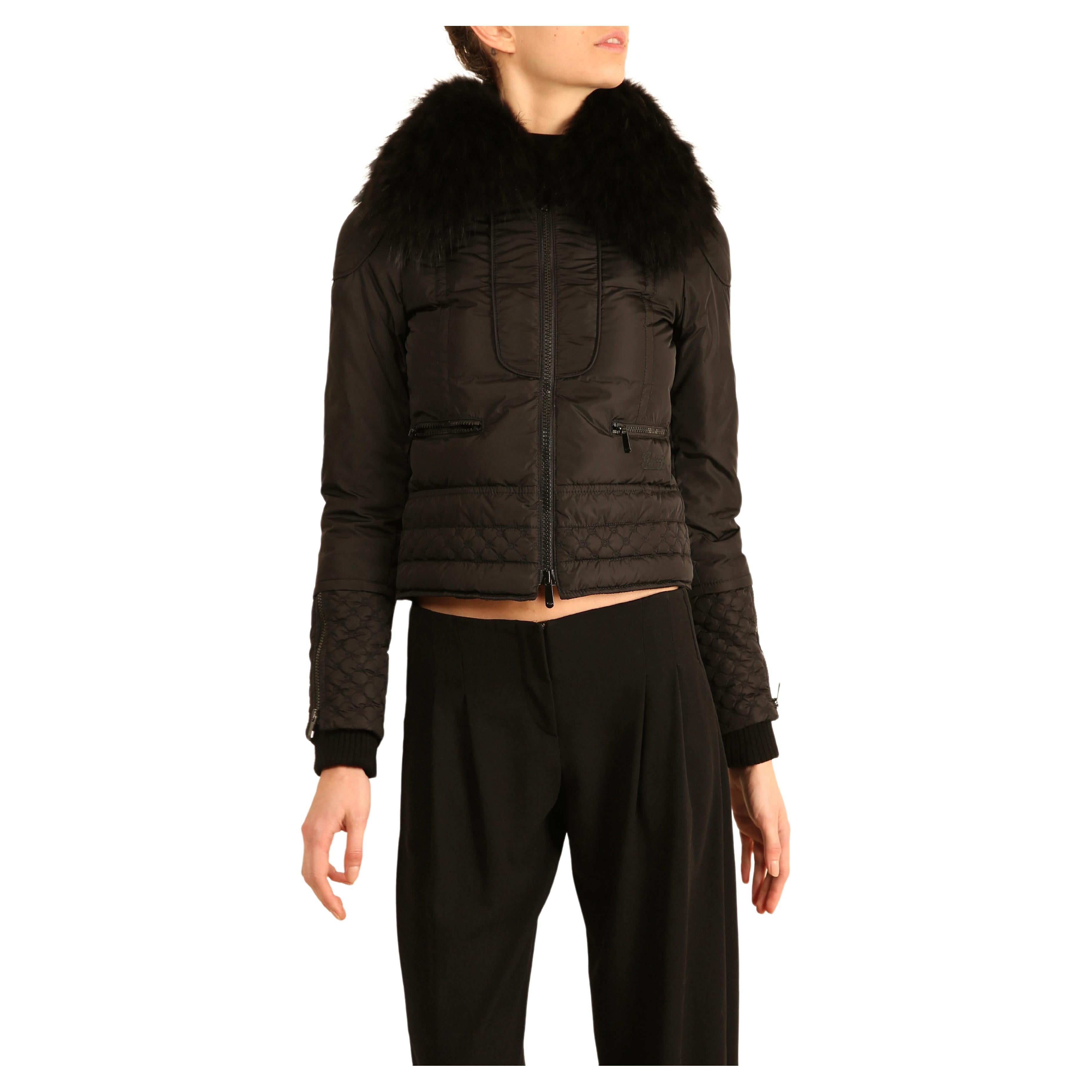 Gucci black puffer bomber down short detachable fox fur collar ski jacket coat  For Sale