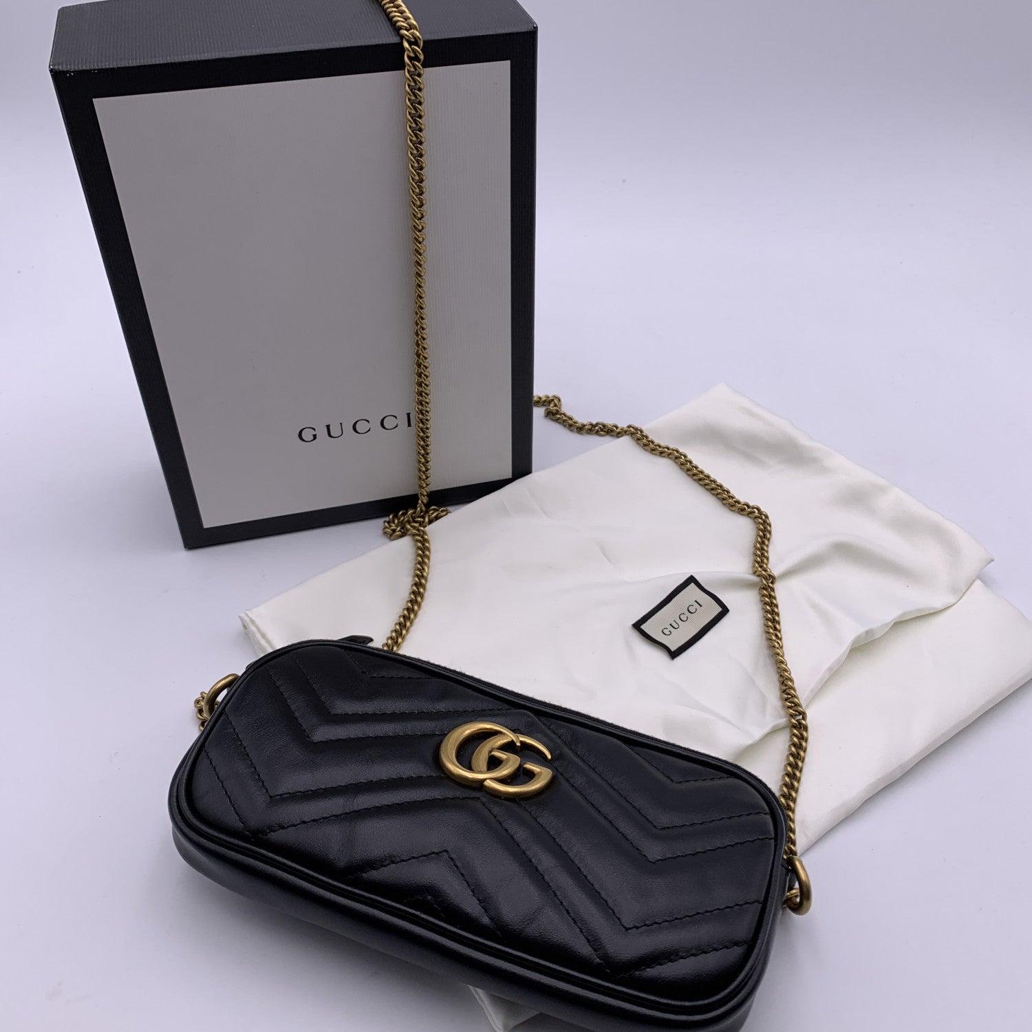 Gucci Marmont WOC Brieftasche auf Kette aus schwarzem gestepptem Leder (Schwarz)