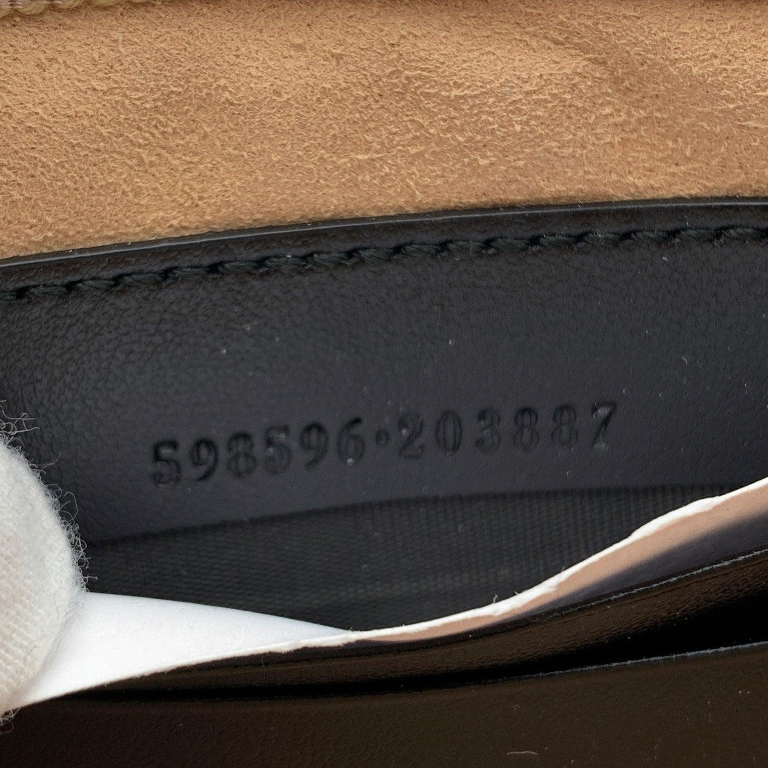 Gucci Marmont WOC Brieftasche auf Kette aus schwarzem gestepptem Leder 3
