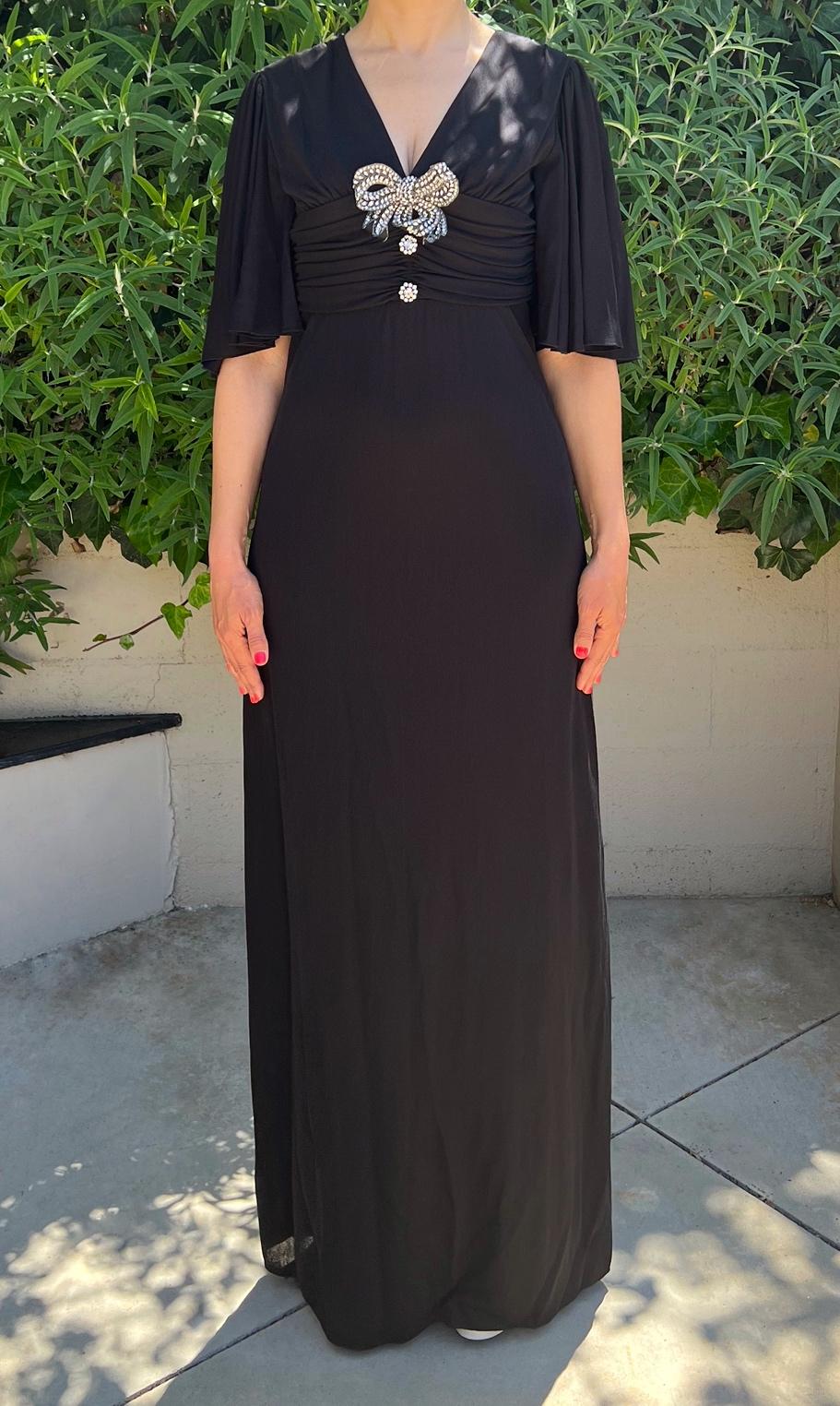Gucci Black Rayon and Silk Maxi Dress Gown w/ Crystal Bow, Size Small For Sale 10