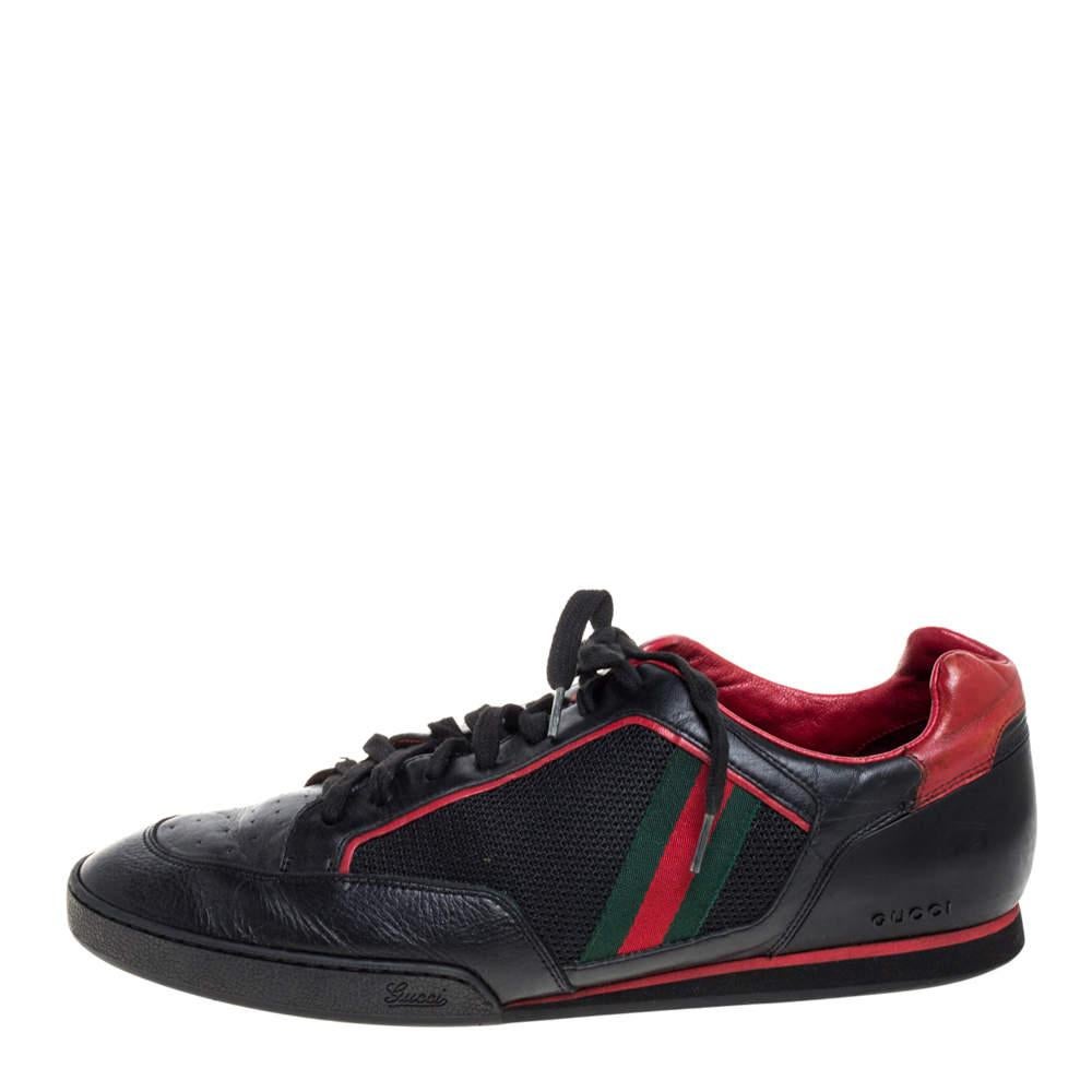 Gucci Black/Red Mesh Fabric and Leather Vintage Tennis Web Low Top Sneakers Size In Good Condition For Sale In Dubai, Al Qouz 2