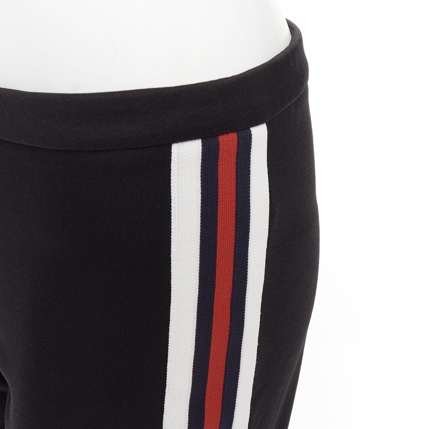 Gucci - Pantalon de jogging noir rouge à ourlet orné de perles et à bordures en toile S en vente 2