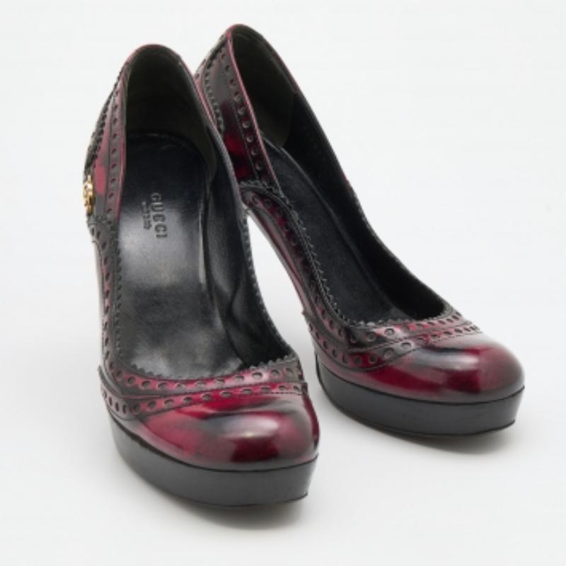 Gucci Black/Red Two-Tone Brogue Leather Platform Pumps Size 40.5 For Sale 1