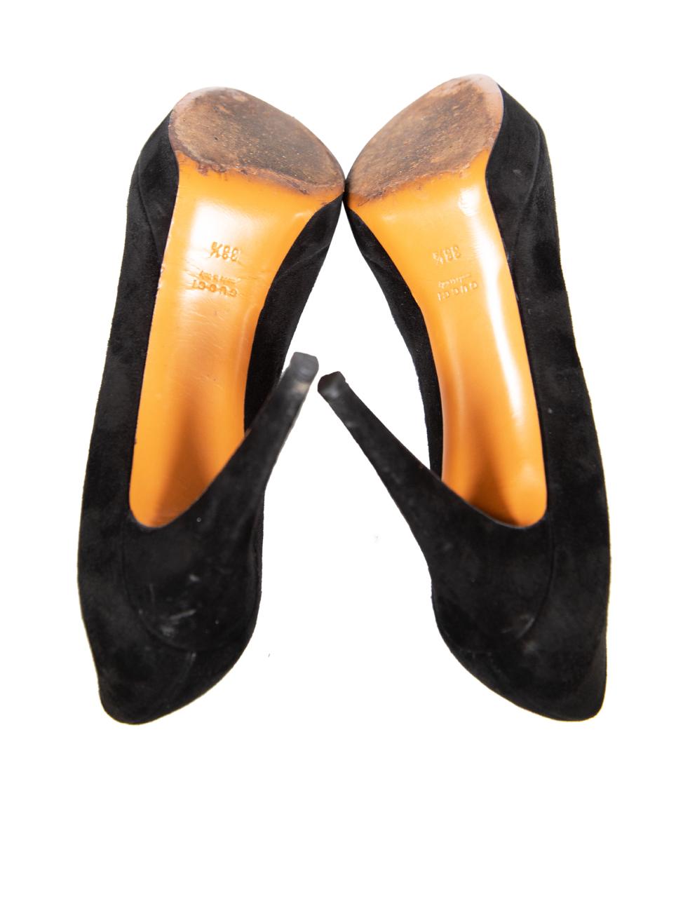 Gucci escarpins noirs à bout rond taille IT 38,5 Bon état - En vente à London, GB