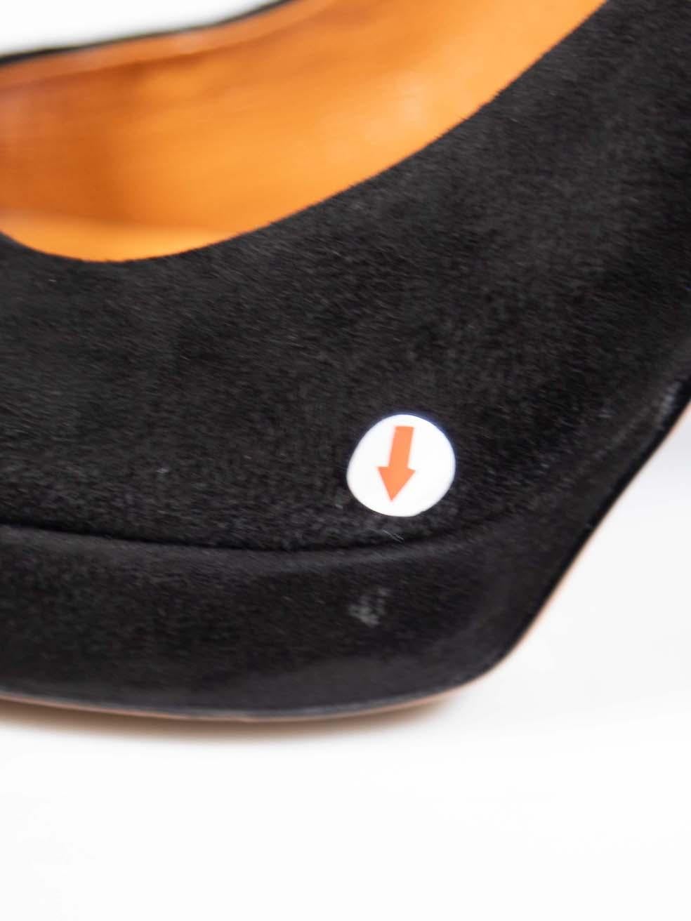 Gucci escarpins noirs à bout rond taille IT 38,5 en vente 1