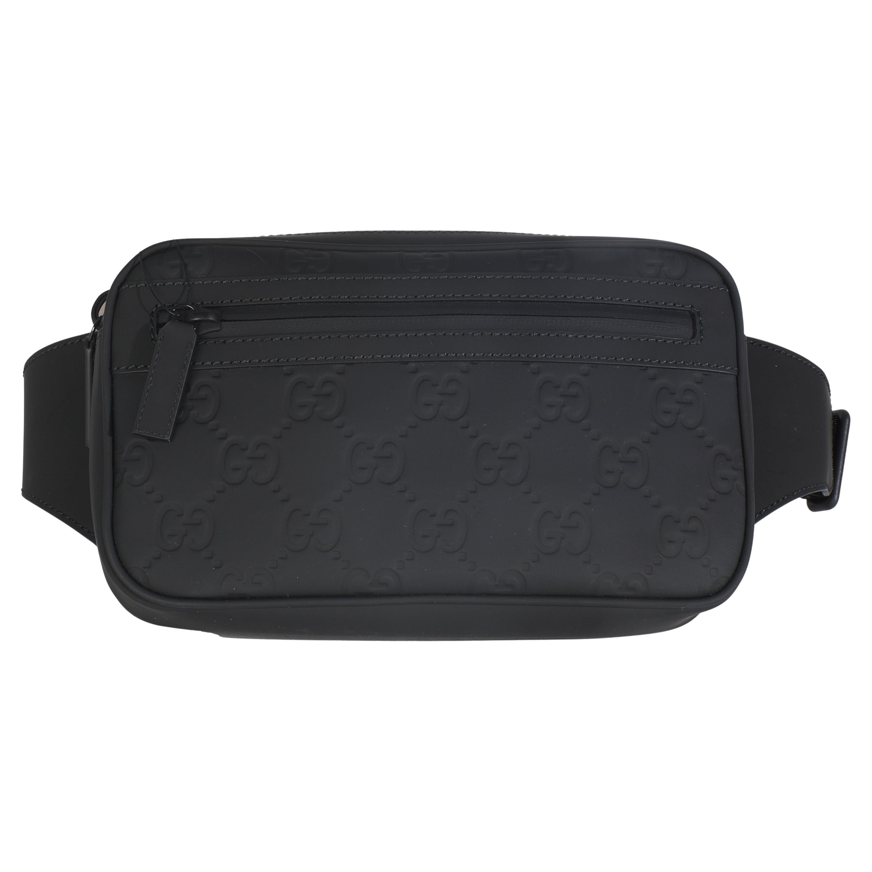 Gucci Schwarze GG Gürteltasche mit Gummieffekt