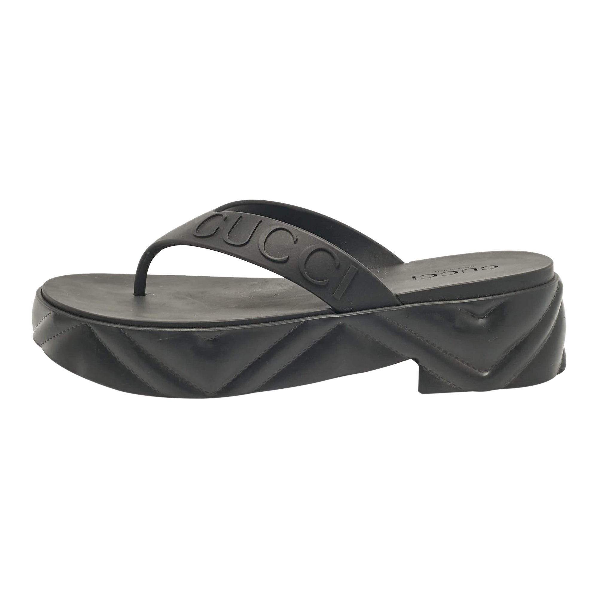 Gucci Black Rubber Thong Sandals Size 38