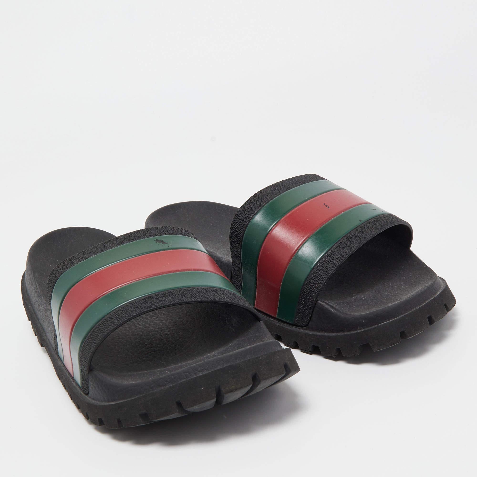 Men's Gucci Black Rubber Web Detail Slide Sandals Size 40 For Sale