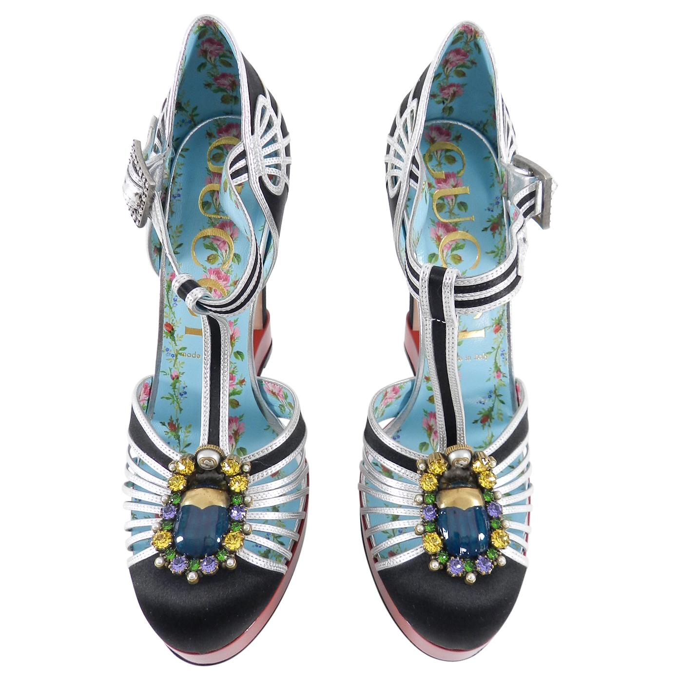 Gucci Black Satin and Silver T-Strap Pump Red Platform with Jewels In New Condition In Toronto, ON