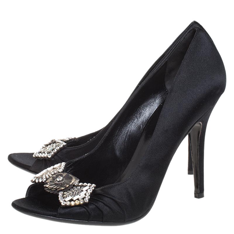 Gucci Black Satin Crystal Bow Embellished Peep Toe Pumps Size 39 1