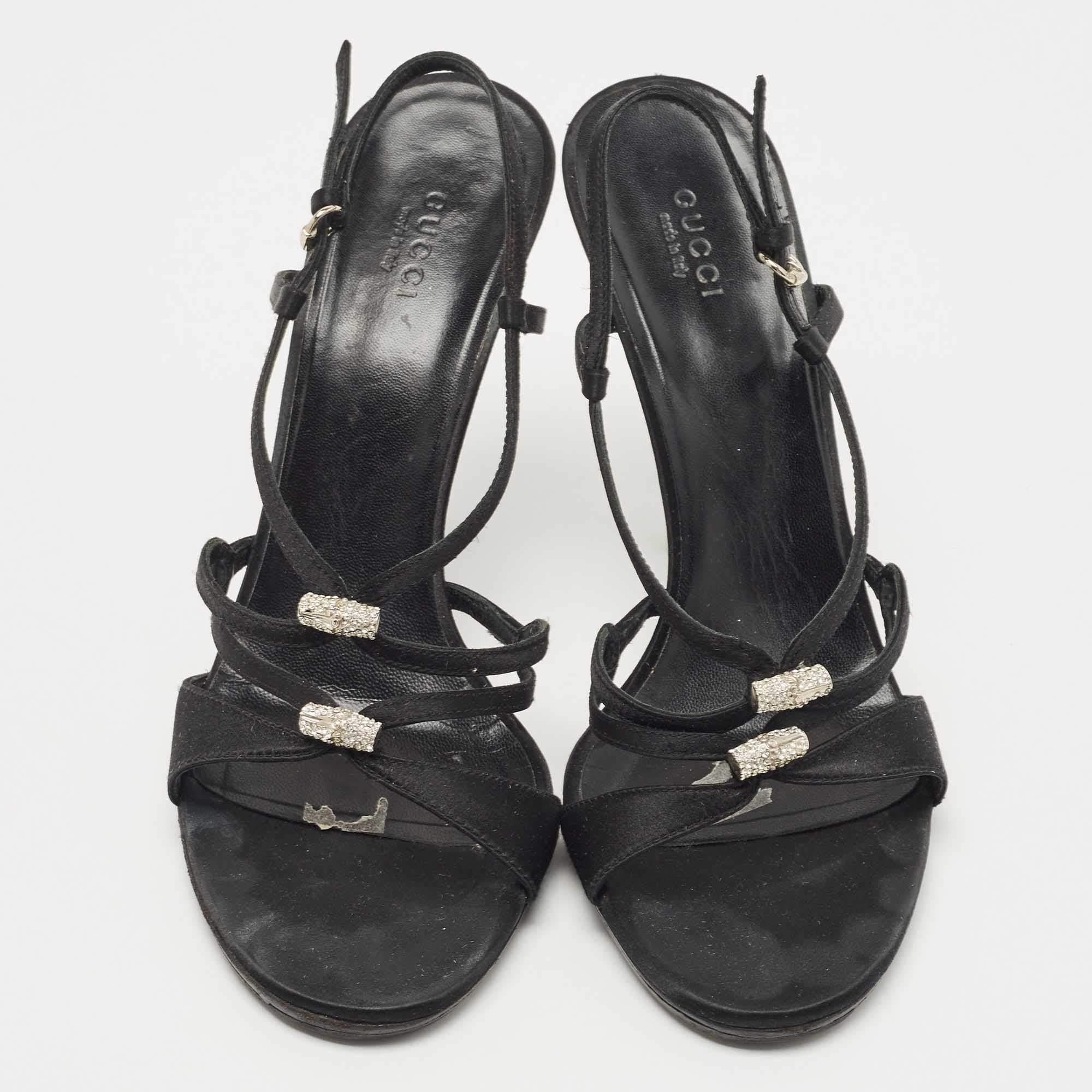 Gucci Black Satin Strappy Sandals Size 39.5 In Fair Condition For Sale In Dubai, Al Qouz 2