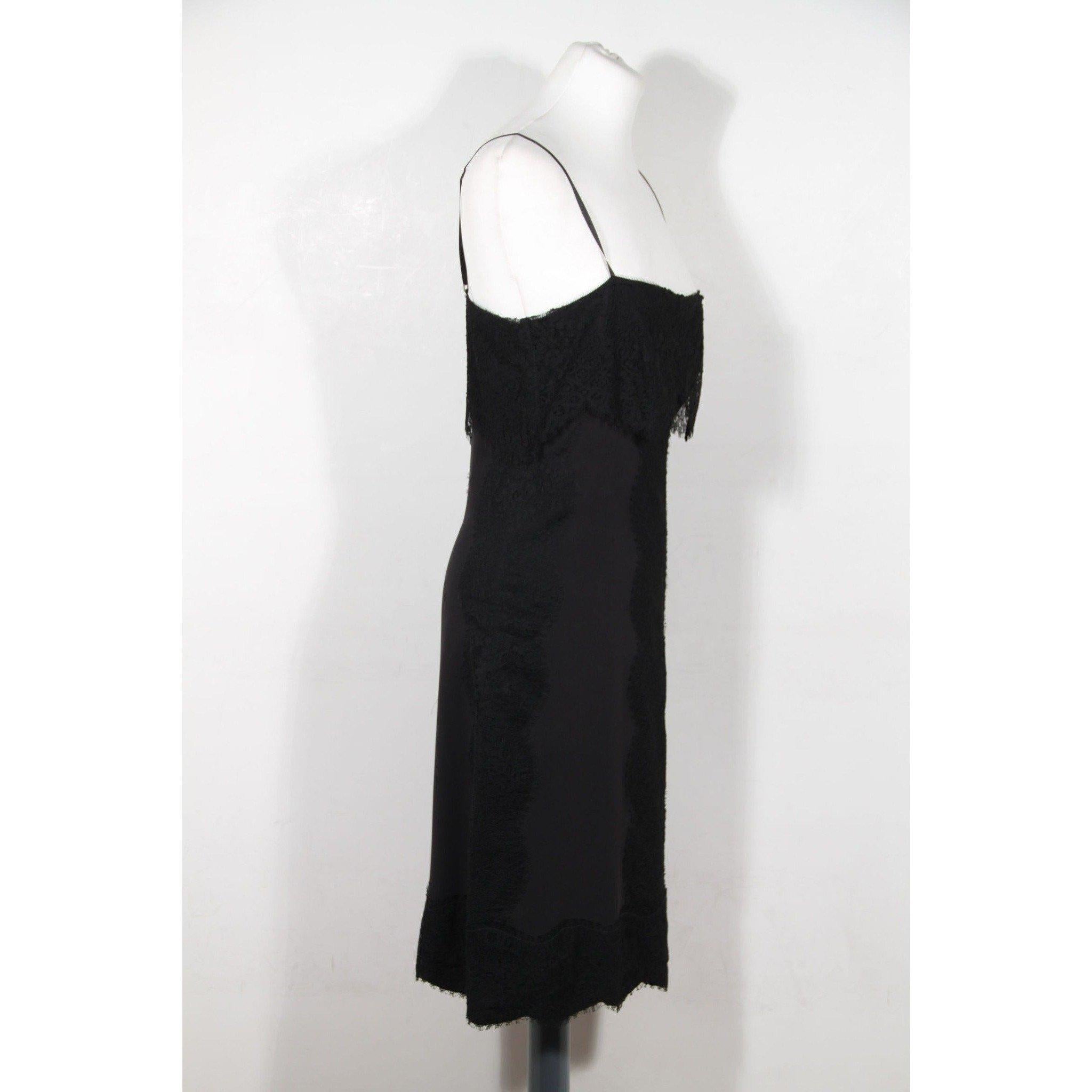 - Gucci Black Silk Cami Llttle Black Dress with Lace Trim Size 42
- Lace trim
- Scallopped hem
- Adjustable straps
- Fabric / Material: 90% Silk, 6% Nylon, 4% Viscose
- Color / Effect: Black
- Main Closure: Side zip closure
- Internal lining (color,