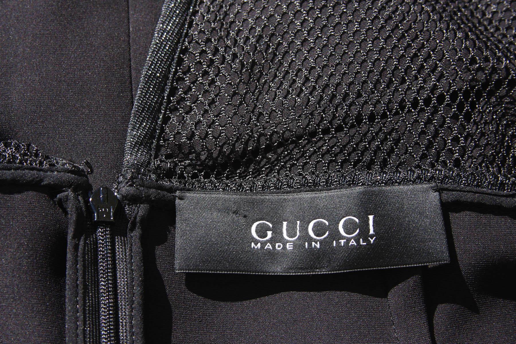 Gucci Schwarzes Cocktailkleid mit tiefem Ausschnitt und offenem Rücken aus Seide mit Cape-Effekt S im Angebot 8