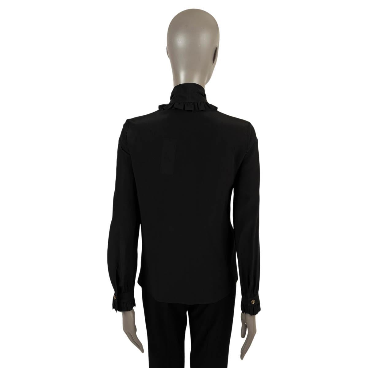 GUCCI black silk RUFFLE TRIM PUSSY BOW Blouse Shirt 36 XXS In Excellent Condition For Sale In Zürich, CH